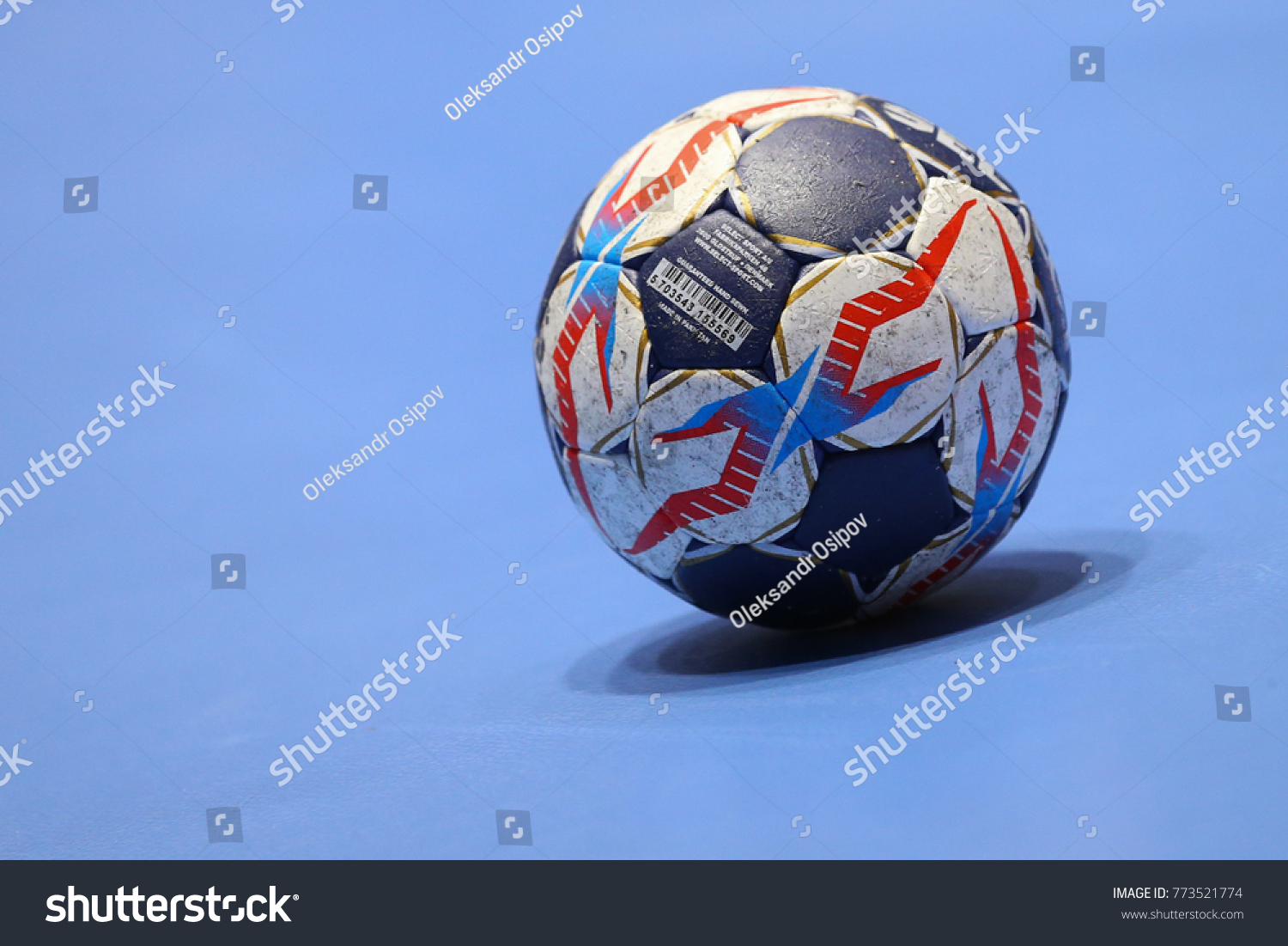 stock-photo-kharkiv-ukraine-december-select-official-tournament-match-ball-on-the-blue-floor-ehf-773521774